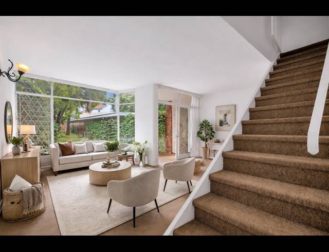 1.5 BEDROOM APARTMENT FOR SALE IN SANDOWN